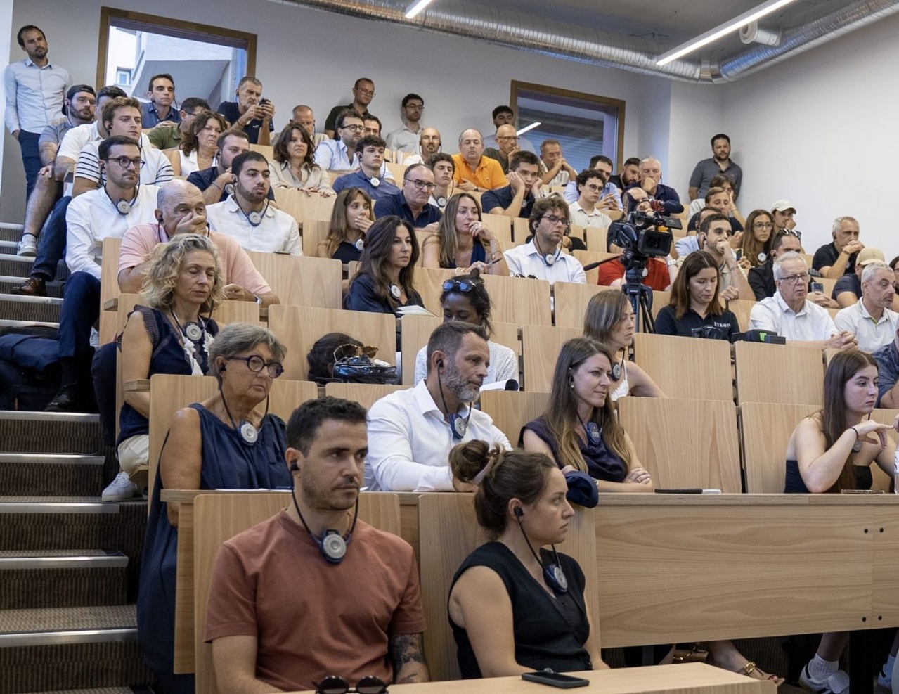 Public lors d'une conférence de l'EDIH Corsica.ai